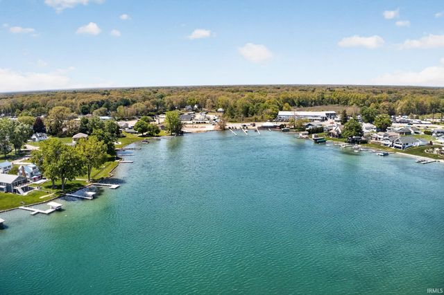 26199 Lake Drive, Elkhart, IN 46514