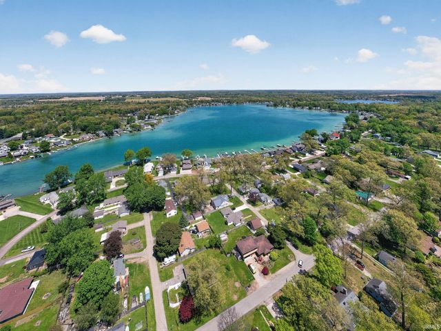 26199 Lake Drive, Elkhart, IN 46514