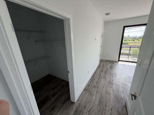 120 NW 15th Place 1548, Pompano Beach, FL 33060