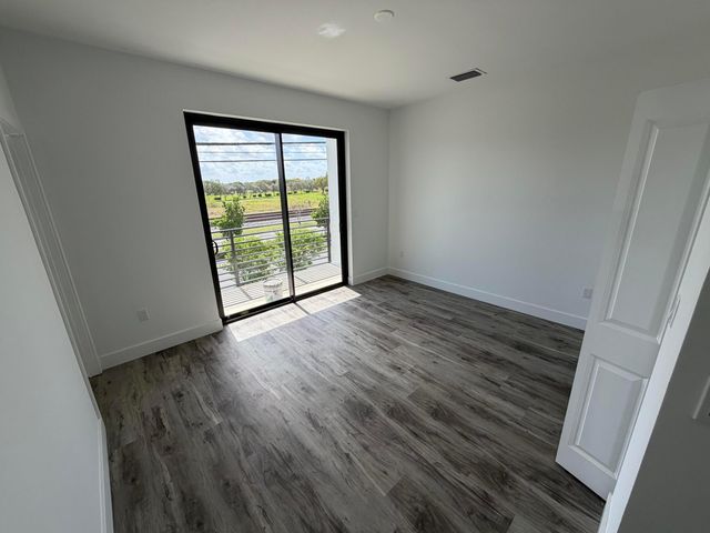 120 NW 15th Place 1548, Pompano Beach, FL 33060