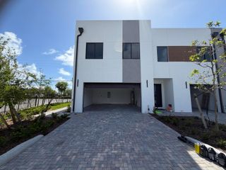 120 NW 15th Place 1548, Pompano Beach, FL 33060