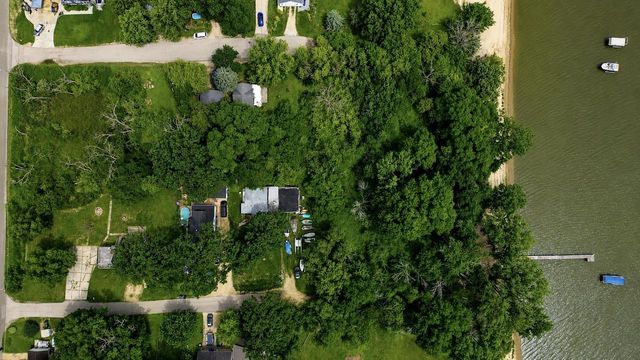 114 Seminole Drive, Edgerton, WI 53534