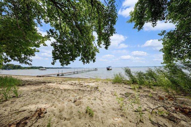 114 Seminole Drive, Edgerton, WI 53534