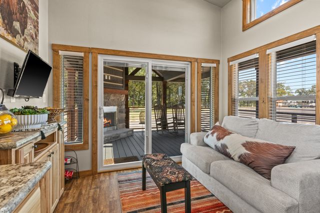 50 CR 3227 Unit 91, Mt Pleasant, TX 75455