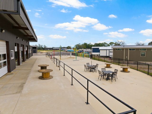 50 CR 3227 Unit 91, Mt Pleasant, TX 75455