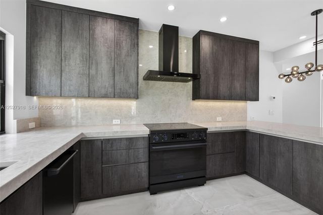 12725 Mallard Creek Drive, Palm Beach Gardens, FL 33418