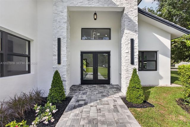 12725 Mallard Creek Drive, Palm Beach Gardens, FL 33418