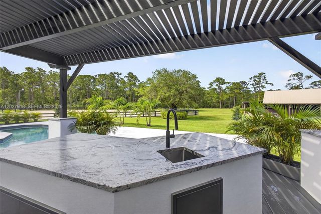 12725 Mallard Creek Drive, Palm Beach Gardens, FL 33418