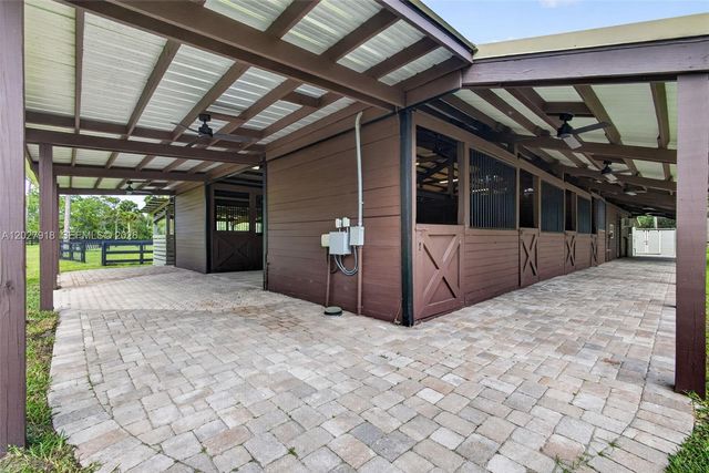 12725 Mallard Creek Drive, Palm Beach Gardens, FL 33418