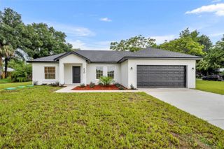 210 E BAXTER STREET, De Leon Springs, FL 32130