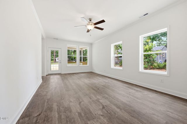 1304 Goldsboro Avenue, Sanford, NC 27330