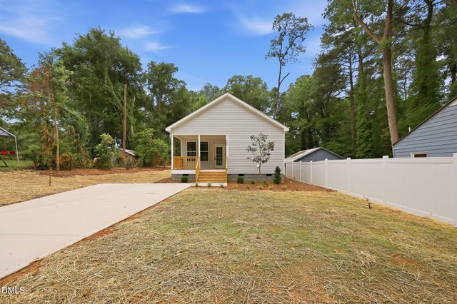 1304 Goldsboro Avenue, Sanford, NC 27330