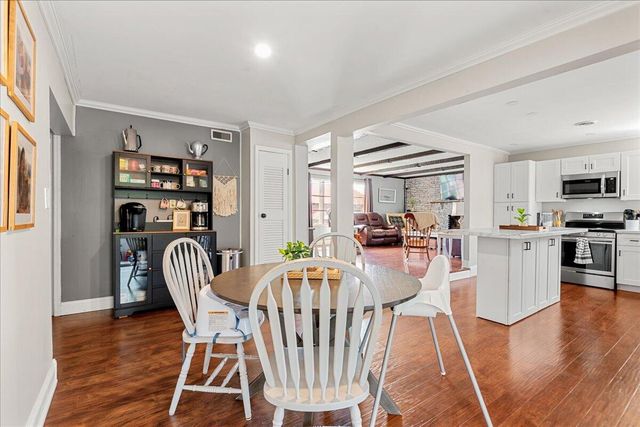 618 S 2nd Street, Williamsburg, KY 40769