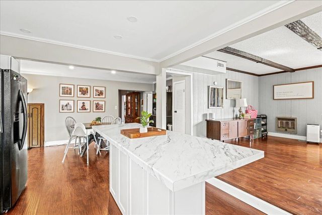 618 S 2nd Street, Williamsburg, KY 40769