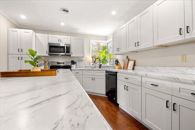 618 S 2nd Street, Williamsburg, KY 40769