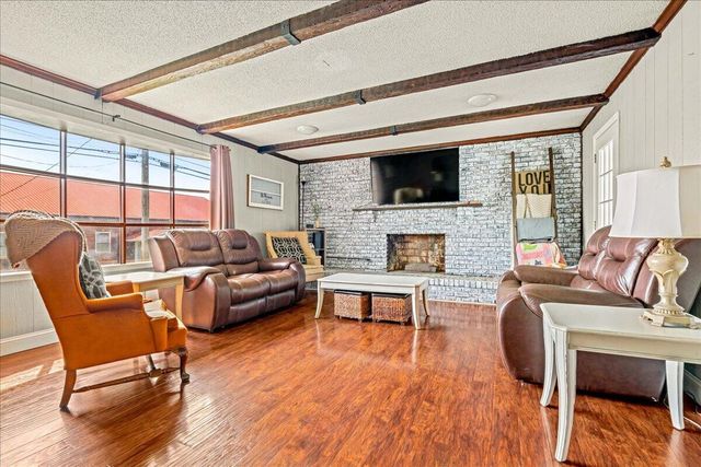 618 S 2nd Street, Williamsburg, KY 40769