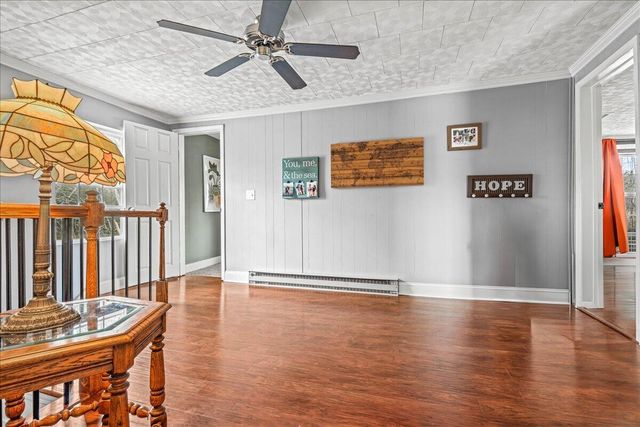 618 S 2nd Street, Williamsburg, KY 40769