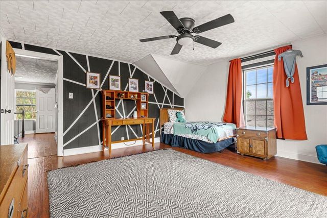 618 S 2nd Street, Williamsburg, KY 40769