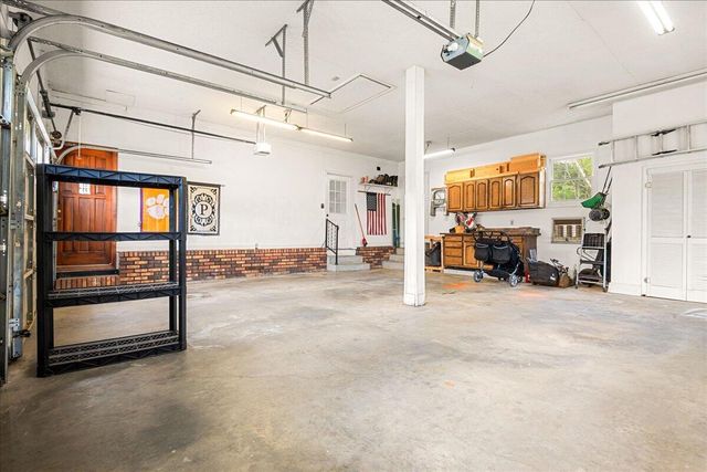 618 S 2nd Street, Williamsburg, KY 40769