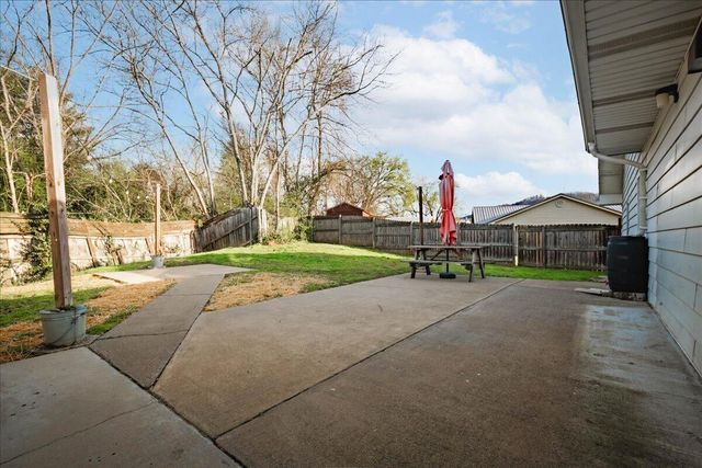 618 S 2nd Street, Williamsburg, KY 40769