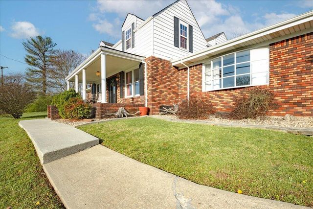 618 S 2nd Street, Williamsburg, KY 40769