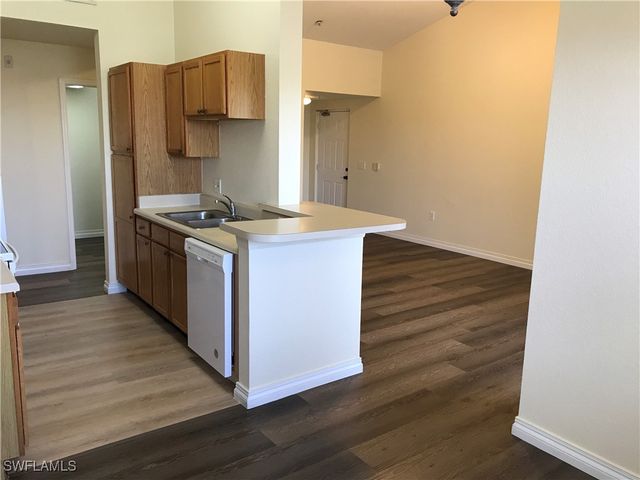 7985 Preserve CIR 1133, Naples, FL 34119