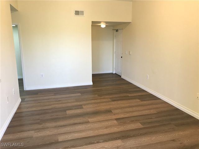 7985 Preserve CIR 1133, Naples, FL 34119