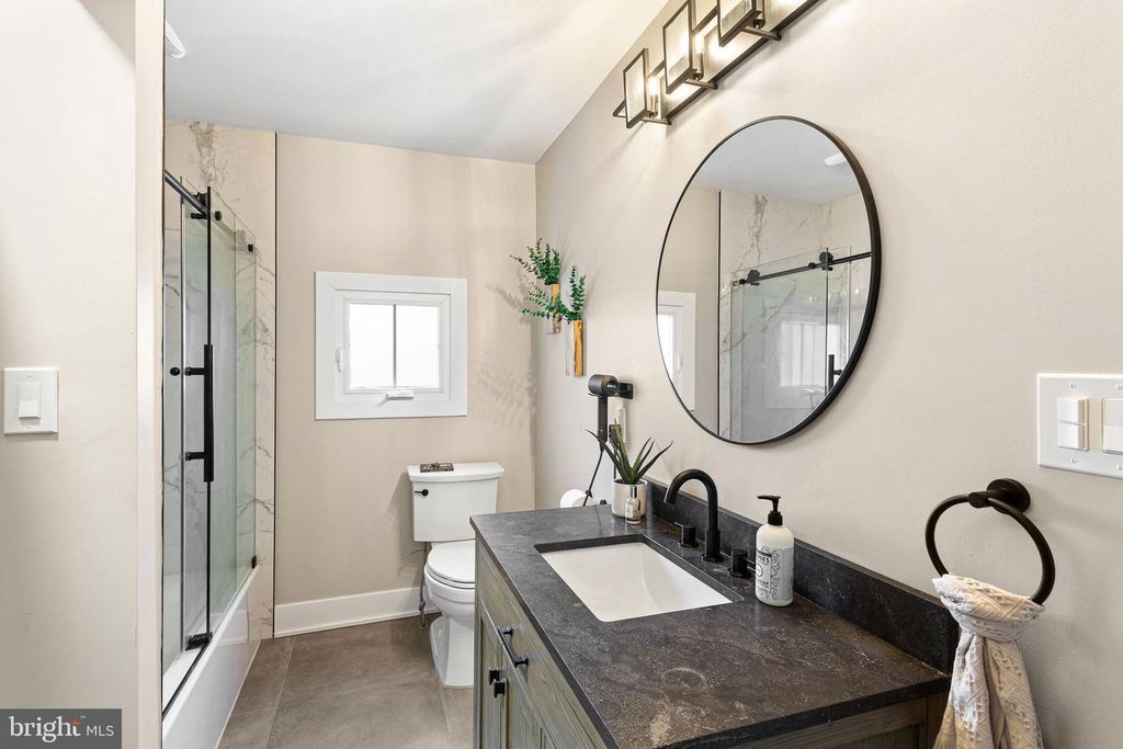 Image 32 of property listing at 1 MAPLE AVE, Haddon Township, NJ 08108