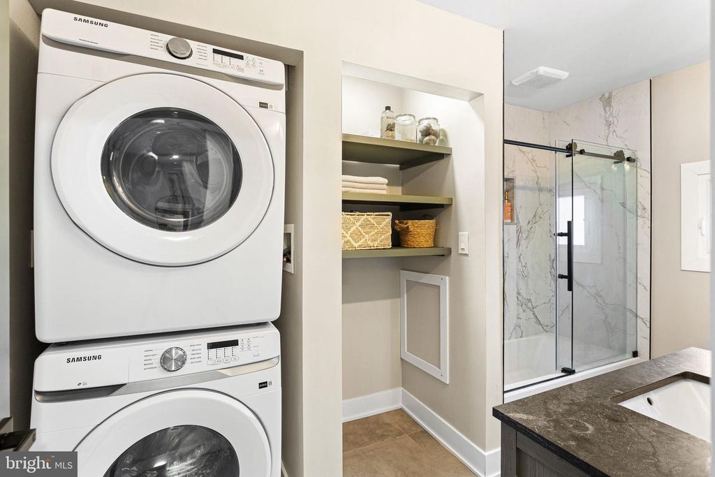 Image 33 of property listing at 1 MAPLE AVE, Haddon Township, NJ 08108