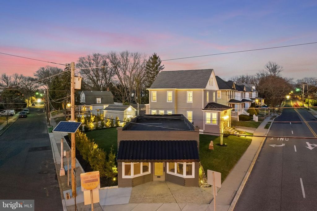 Image 40 of property listing at 1 MAPLE AVE, Haddon Township, NJ 08108