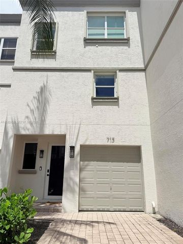 715 SW 4th Ave, Fort Lauderdale, FL 33315