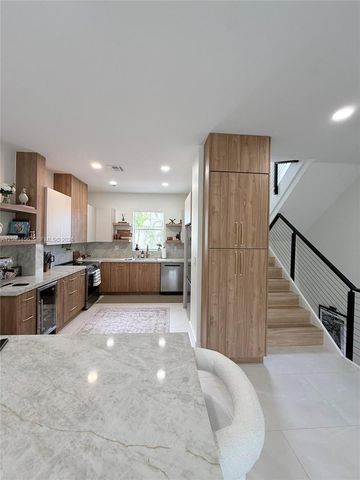 715 SW 4th Ave, Fort Lauderdale, FL 33315