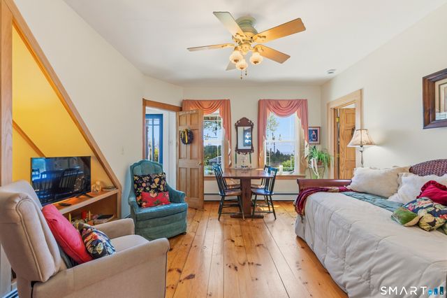 5 South Street, Stonington, CT 06378