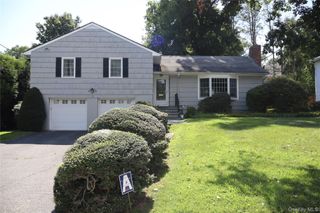 52 RUNYON, Scarsdale, NY 10583