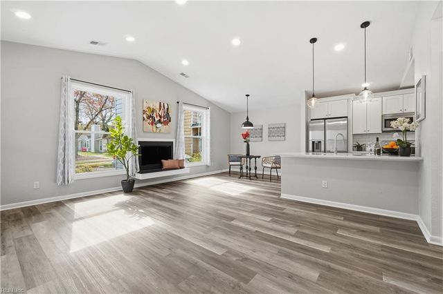 1105 Ginger Ridge CT, Virginia Beach, VA 23462