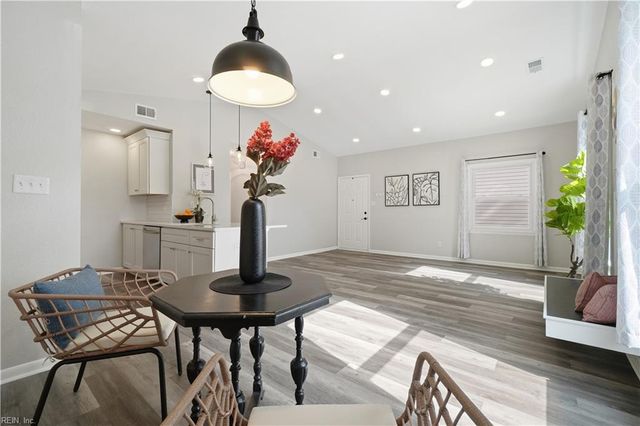 1105 Ginger Ridge CT, Virginia Beach, VA 23462