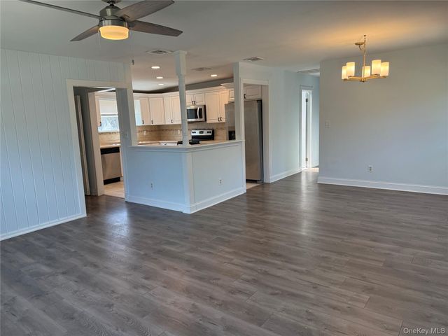 226 Woodycrest Drive, Holtsville, NY 11742