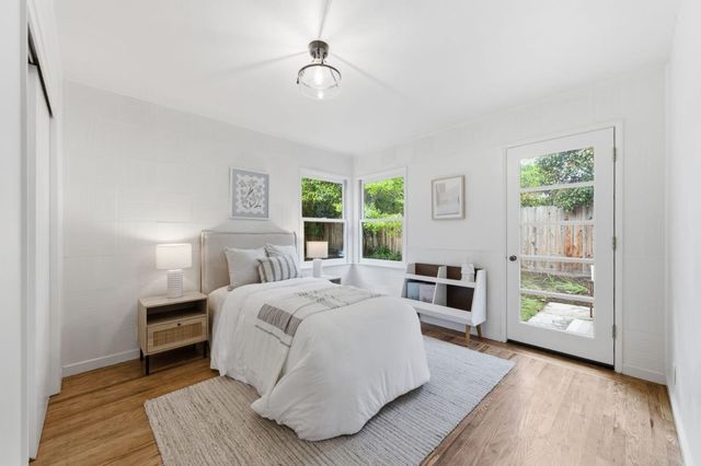 884 Cordilleras Avenue, San Carlos, CA 94070