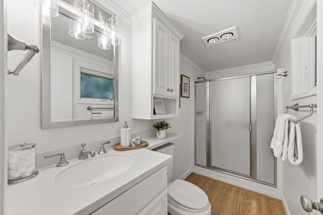 884 Cordilleras Avenue, San Carlos, CA 94070