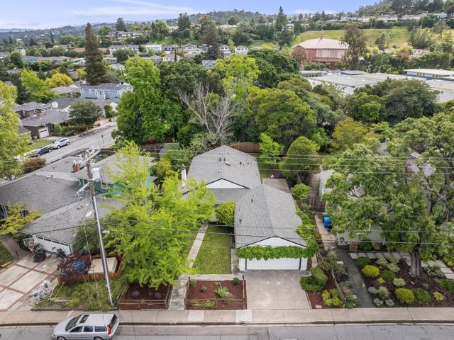 884 Cordilleras Avenue, San Carlos, CA 94070