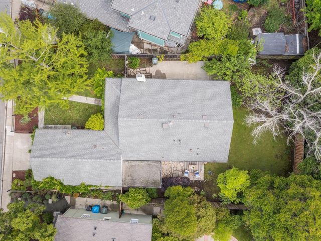 884 Cordilleras Avenue, San Carlos, CA 94070