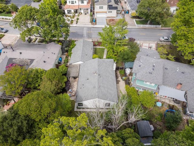 884 Cordilleras Avenue, San Carlos, CA 94070