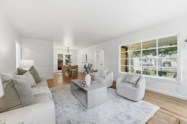 884 Cordilleras Avenue, San Carlos, CA 94070