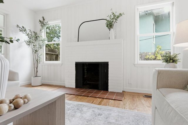 884 Cordilleras Avenue, San Carlos, CA 94070