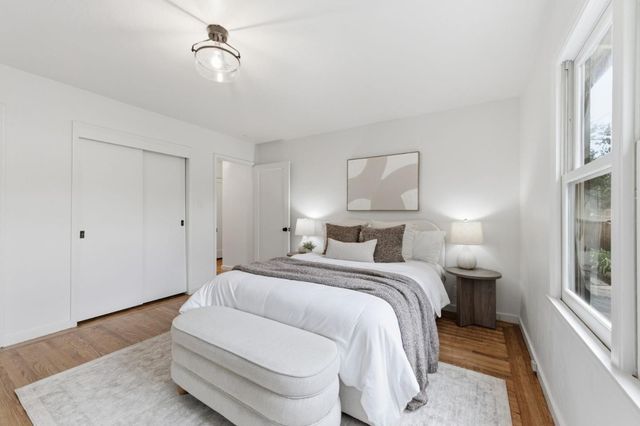 884 Cordilleras Avenue, San Carlos, CA 94070