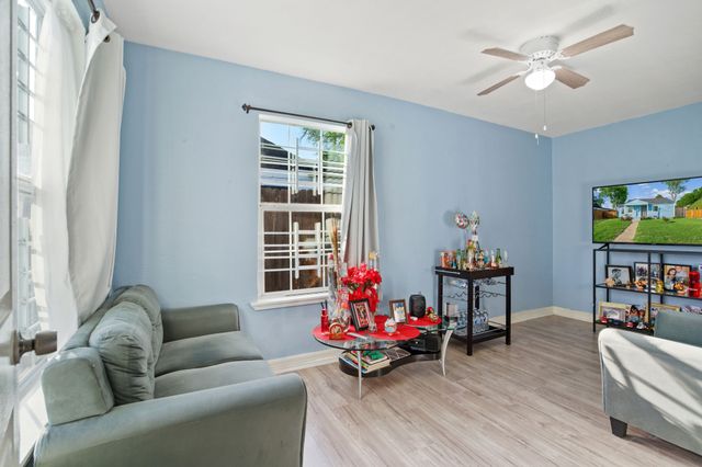 3068 Sunnyvale Street, Dallas, TX 75216