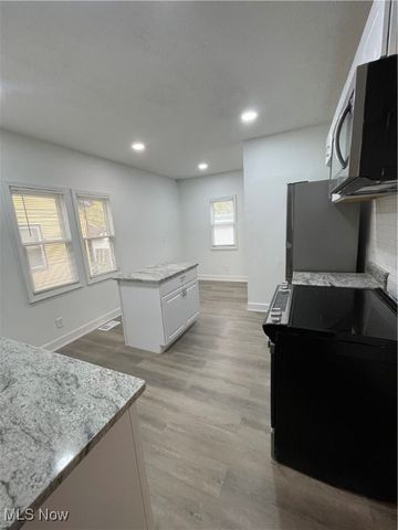 4885 E 107th Street, Garfield Heights, OH 44125