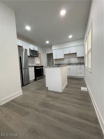 4885 E 107th Street, Garfield Heights, OH 44125