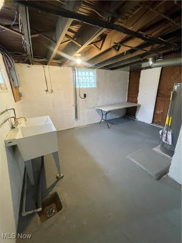 4885 E 107th Street, Garfield Heights, OH 44125