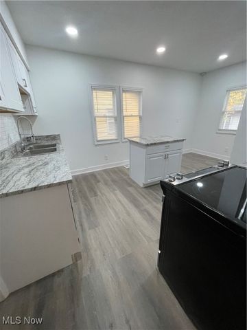 4885 E 107th Street, Garfield Heights, OH 44125